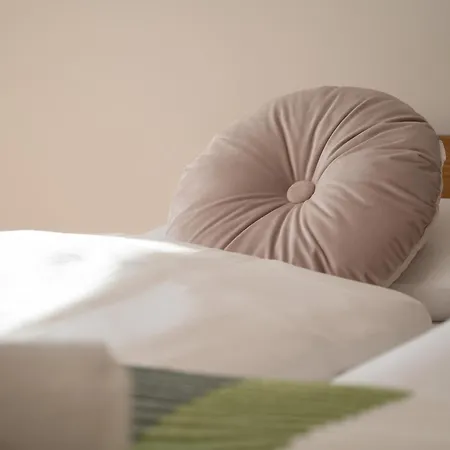 Apartmán 1-bedroom With Parking & Balcony By Renters