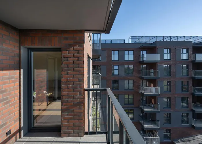 1-bedroom With Parking & Balcony By Renters Вроцлав