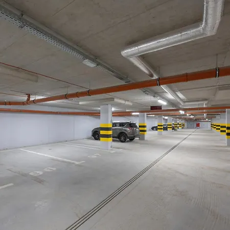 1-bedroom With Parking & Balcony By Renters Apartman Wrocław
